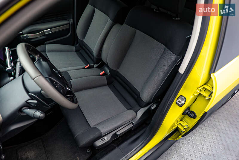 Внедорожник / Кроссовер Citroen C4 Cactus 2016 в Киеве