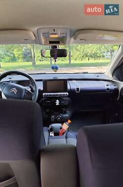 Внедорожник / Кроссовер Citroen C4 Cactus 2015 в 