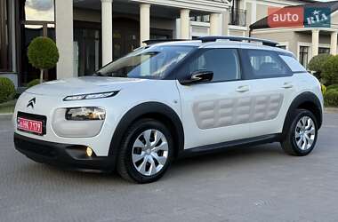 Внедорожник / Кроссовер Citroen C4 Cactus 2016 в 