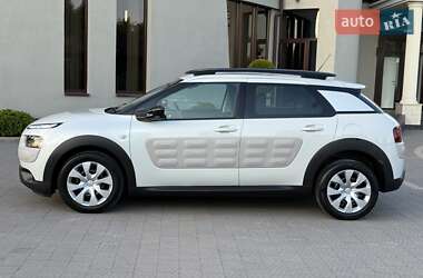 Внедорожник / Кроссовер Citroen C4 Cactus 2016 в 
