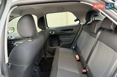Внедорожник / Кроссовер Citroen C4 Cactus 2016 в 