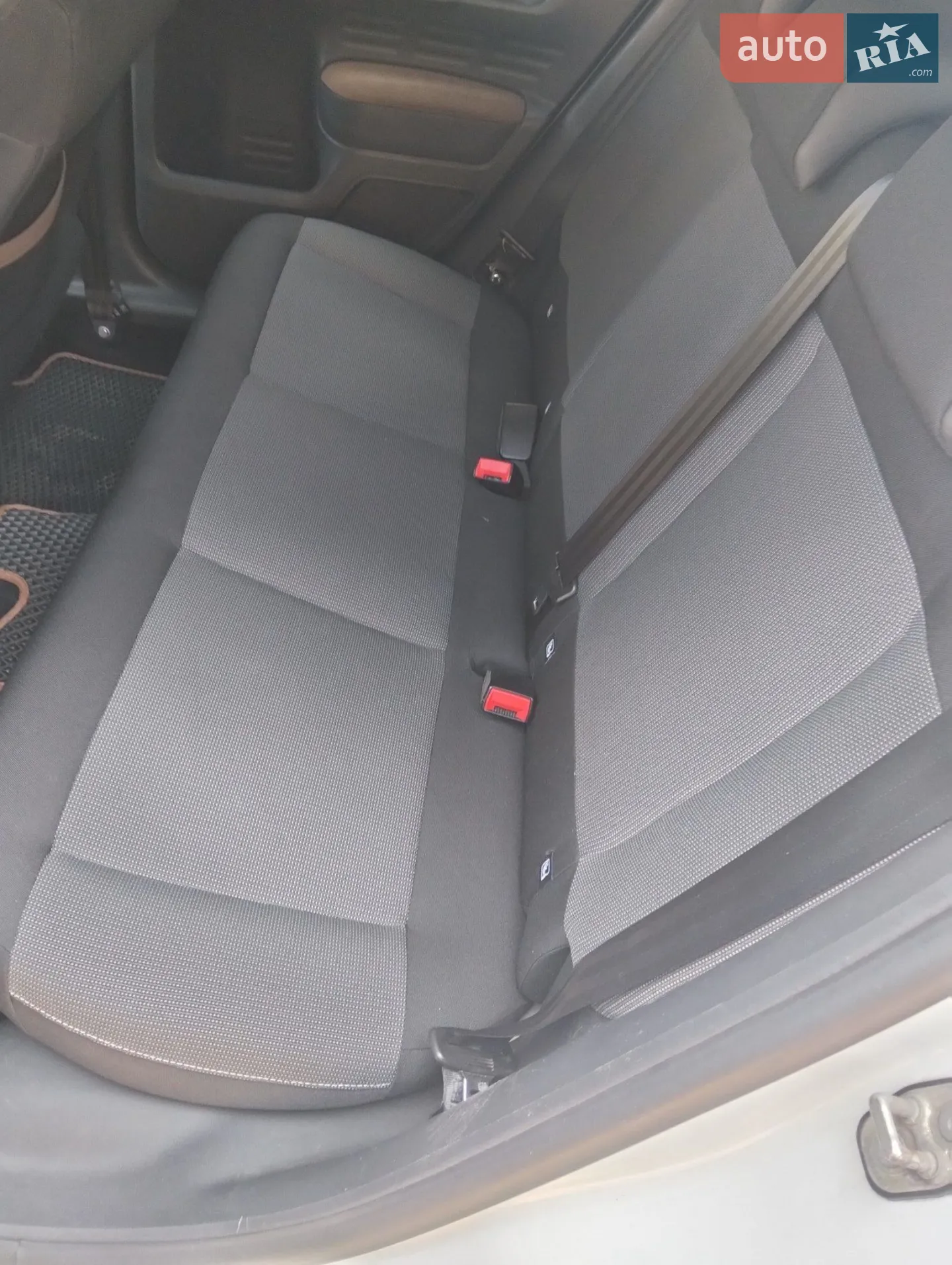 Citroen C4 Cactus 2016 VIN VF70BBHYHGE509647 фото оголошення 5 з 9
