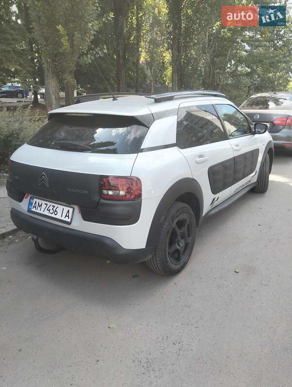 Внедорожник / Кроссовер Citroen C4 Cactus 2016 в Житомире