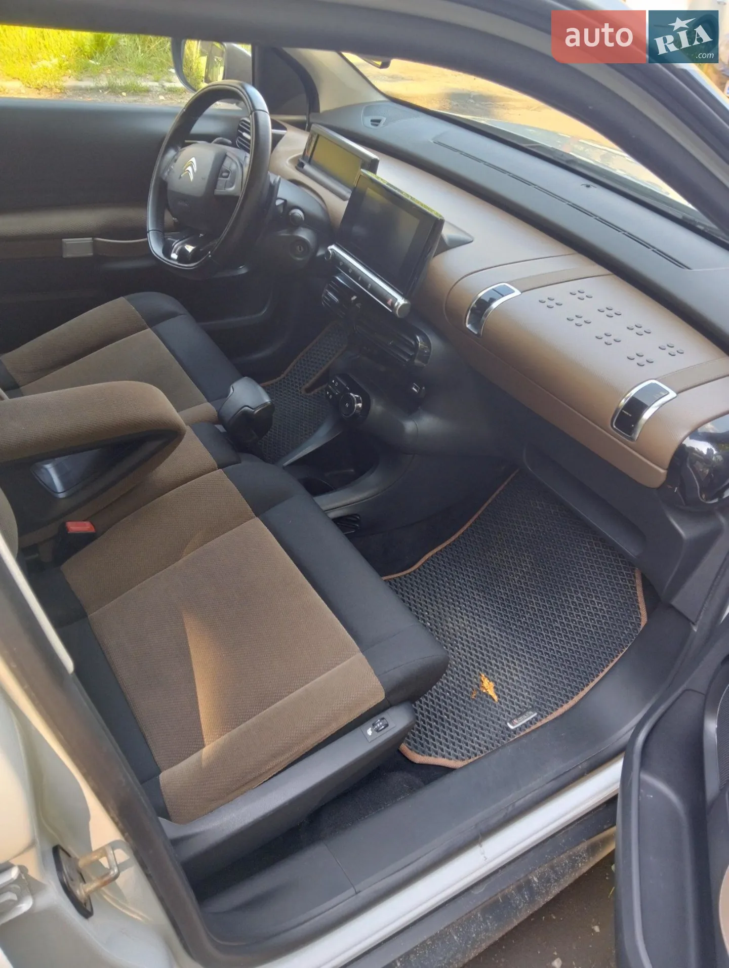 Citroen C4 Cactus 2016 VIN VF70BBHYHGE509647 фото оголошення 8 з 9