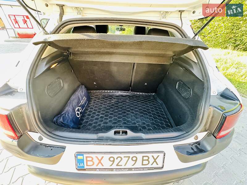 Внедорожник / Кроссовер Citroen C4 Cactus 2017 в Хмельницком