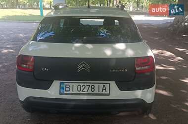 Внедорожник / Кроссовер Citroen C4 Cactus 2014 в 