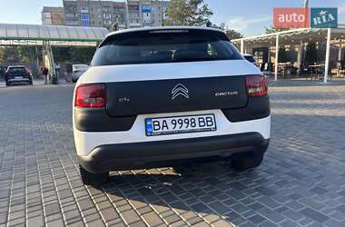Внедорожник / Кроссовер Citroen C4 Cactus 2015 в 