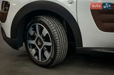 Хэтчбек Citroen C4 Cactus 2016 в 