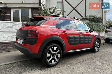 Внедорожник / Кроссовер Citroen C4 Cactus 2015 в 