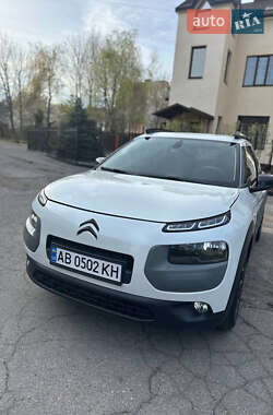 Внедорожник / Кроссовер Citroen C4 Cactus 2014 в 