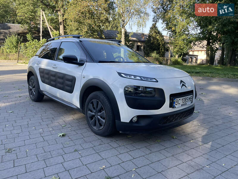 Внедорожник / Кроссовер Citroen C4 Cactus 2014 в 