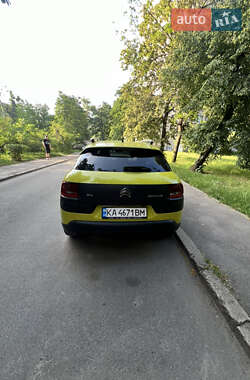 Внедорожник / Кроссовер Citroen C4 Cactus 2016 в 