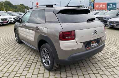 Внедорожник / Кроссовер Citroen C4 Cactus 2015 в 
