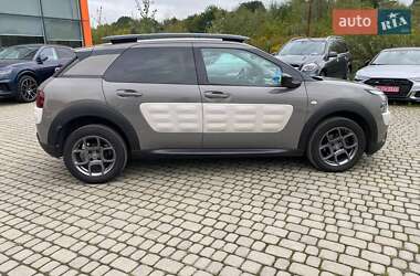 Внедорожник / Кроссовер Citroen C4 Cactus 2015 в 