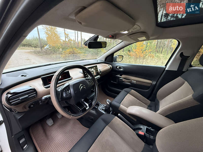Позашляховик / Кросовер Citroen C4 Cactus 2014 в Києві фото 19 Позашляховик / Кросовер Citroen C4 Cactus 2014 в Києві