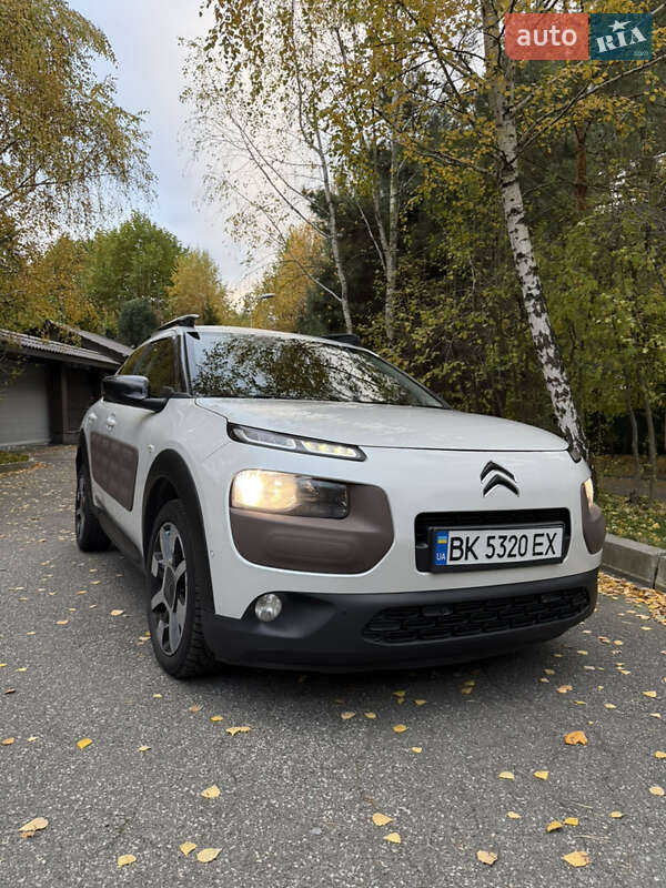 Позашляховик / Кросовер Citroen C4 Cactus 2014 в Києві фото 30 Позашляховик / Кросовер Citroen C4 Cactus 2014 в Києві