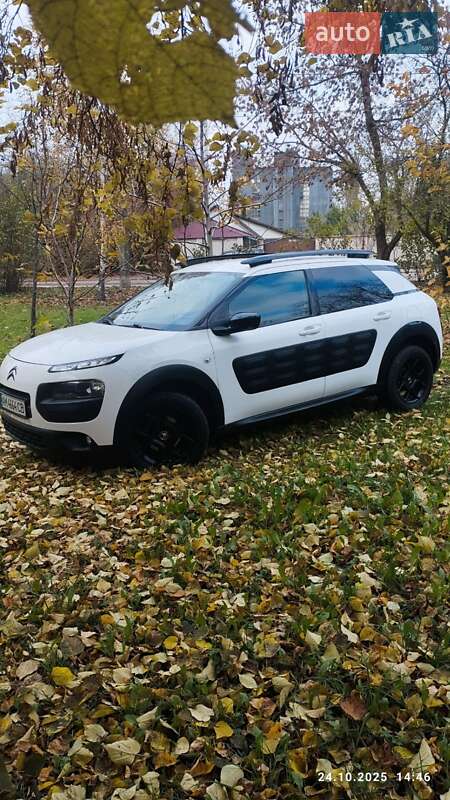 Внедорожник / Кроссовер Citroen C4 Cactus 2016 в Житомире