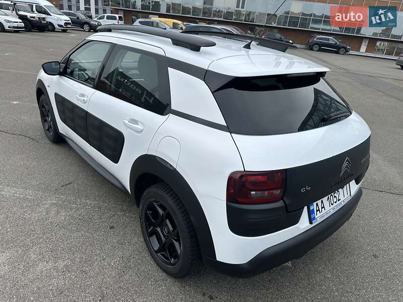 Позашляховик / Кросовер Citroen C4 Cactus 2018 в Києві фото 13 Позашляховик / Кросовер Citroen C4 Cactus 2018 в Києві