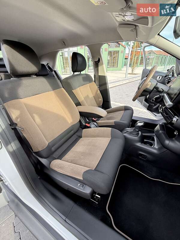 Позашляховик / Кросовер Citroen C4 Cactus 2017 в Києві фото 30 Позашляховик / Кросовер Citroen C4 Cactus 2017 в Києві