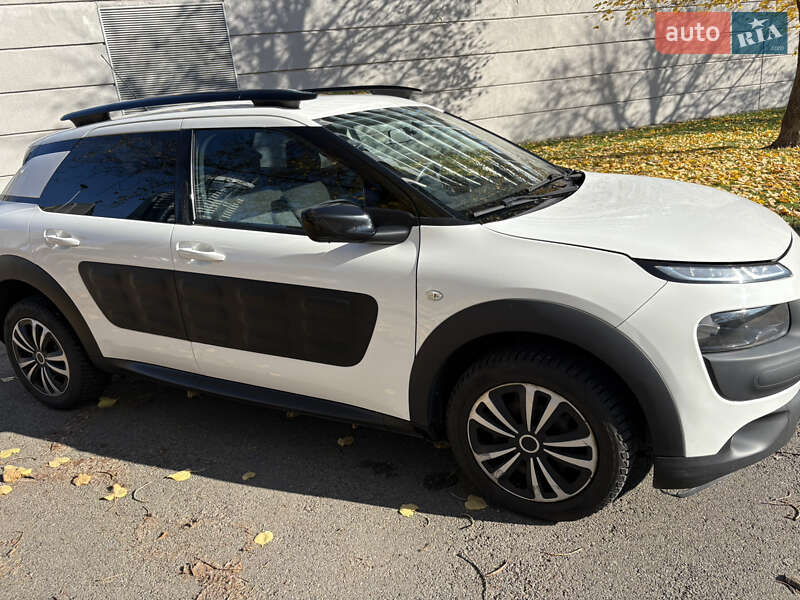 Внедорожник / Кроссовер Citroen C4 Cactus 2015 в Киеве фото 3 Внедорожник / Кроссовер Citroen C4 Cactus 2015 в Киеве