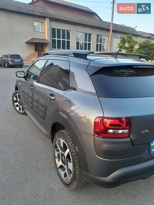 Внедорожник / Кроссовер Citroen C4 Cactus 2016 в Рогатине
