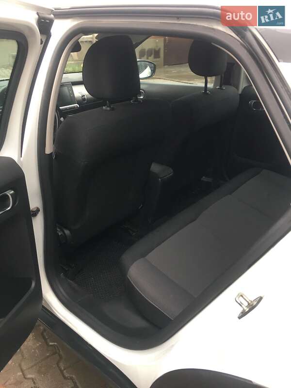 Внедорожник / Кроссовер Citroen C4 Cactus 2019 в Киеве