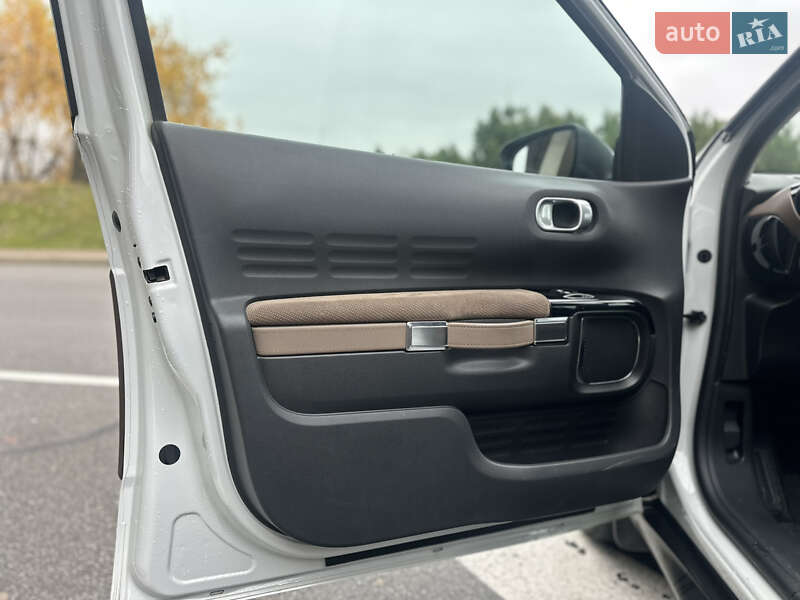 Позашляховик / Кросовер Citroen C4 Cactus 2017 в Києві