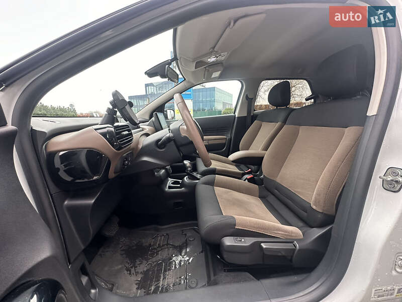 Позашляховик / Кросовер Citroen C4 Cactus 2017 в Києві