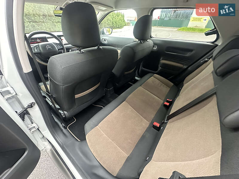 Позашляховик / Кросовер Citroen C4 Cactus 2017 в Києві