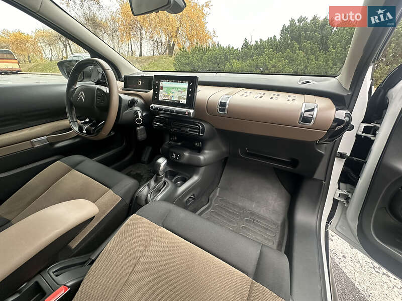 Позашляховик / Кросовер Citroen C4 Cactus 2017 в Києві