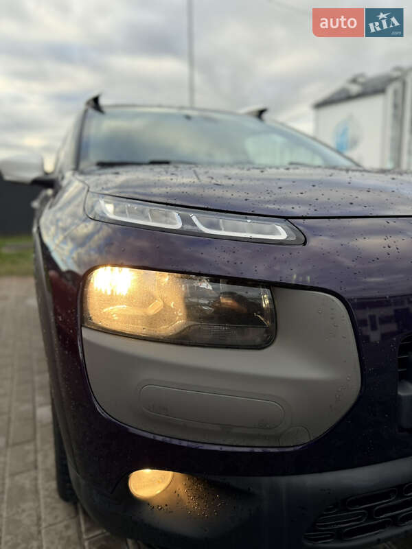 Внедорожник / Кроссовер Citroen C4 Cactus 2016 в Киеве