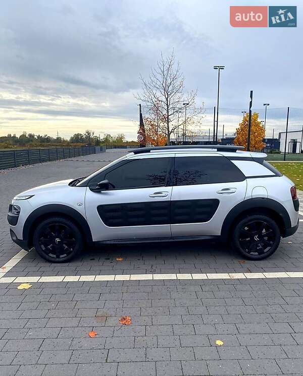 Позашляховик / Кросовер Citroen C4 Cactus 2015 в Івано-Франківську