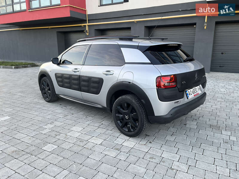 Внедорожник / Кроссовер Citroen C4 Cactus 2015 в Ивано-Франковске
