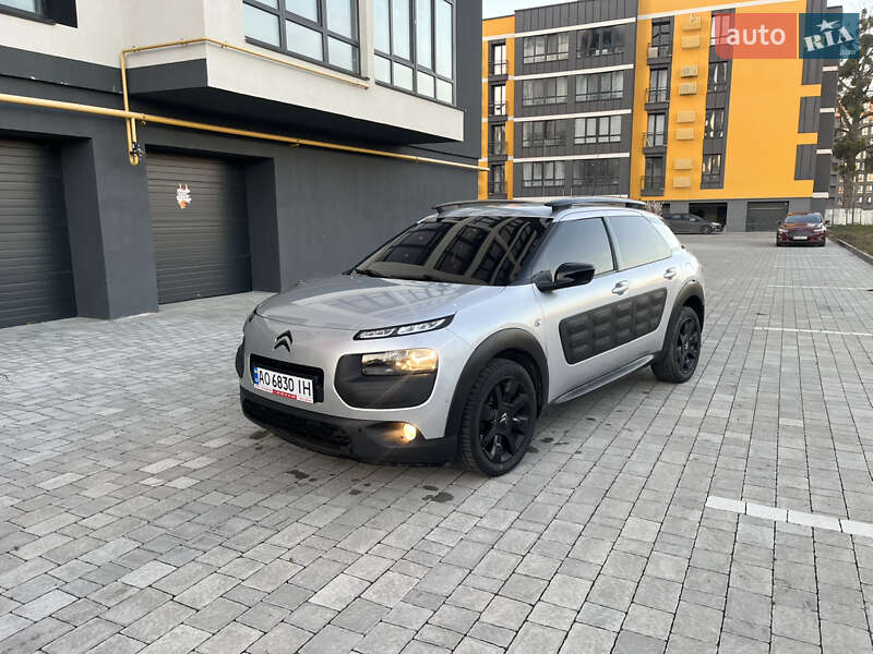 Внедорожник / Кроссовер Citroen C4 Cactus 2015 в Ивано-Франковске