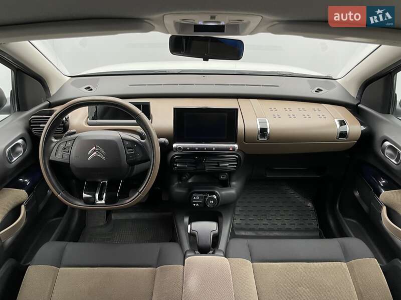 Хэтчбек Citroen C4 Cactus 2015 в Киеве