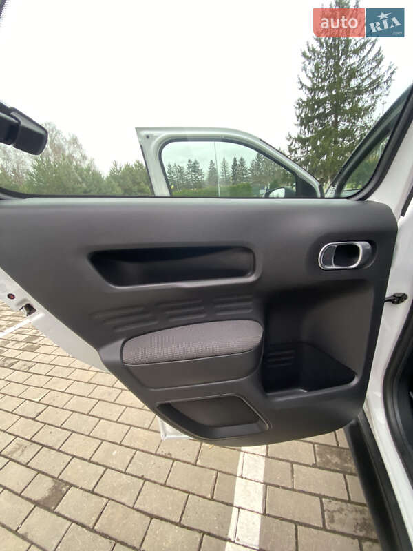 Позашляховик / Кросовер Citroen C4 Cactus 2016 в Луцьку фото 24 Позашляховик / Кросовер Citroen C4 Cactus 2016 в Луцьку