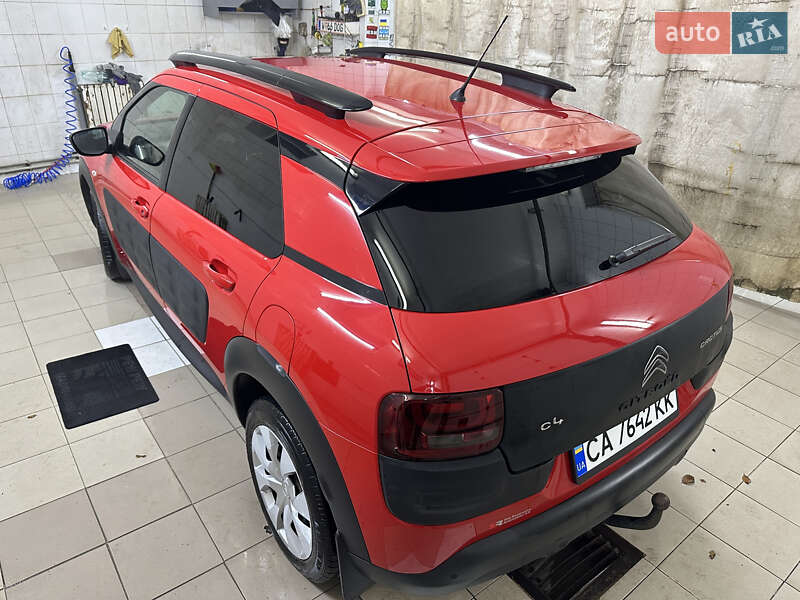 Внедорожник / Кроссовер Citroen C4 Cactus 2015 в Умани