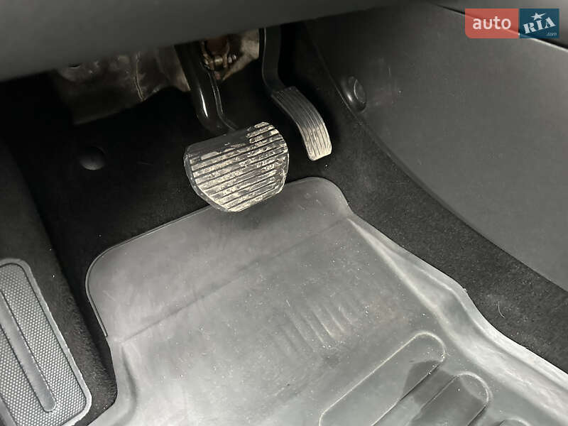 Внедорожник / Кроссовер Citroen C4 Cactus 2015 в Луцке фото 46 Внедорожник / Кроссовер Citroen C4 Cactus 2015 в Луцке