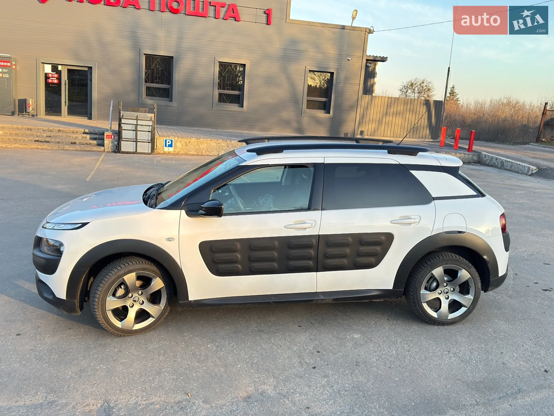 2017 Citroen C4 Cactus - мініатюра 3