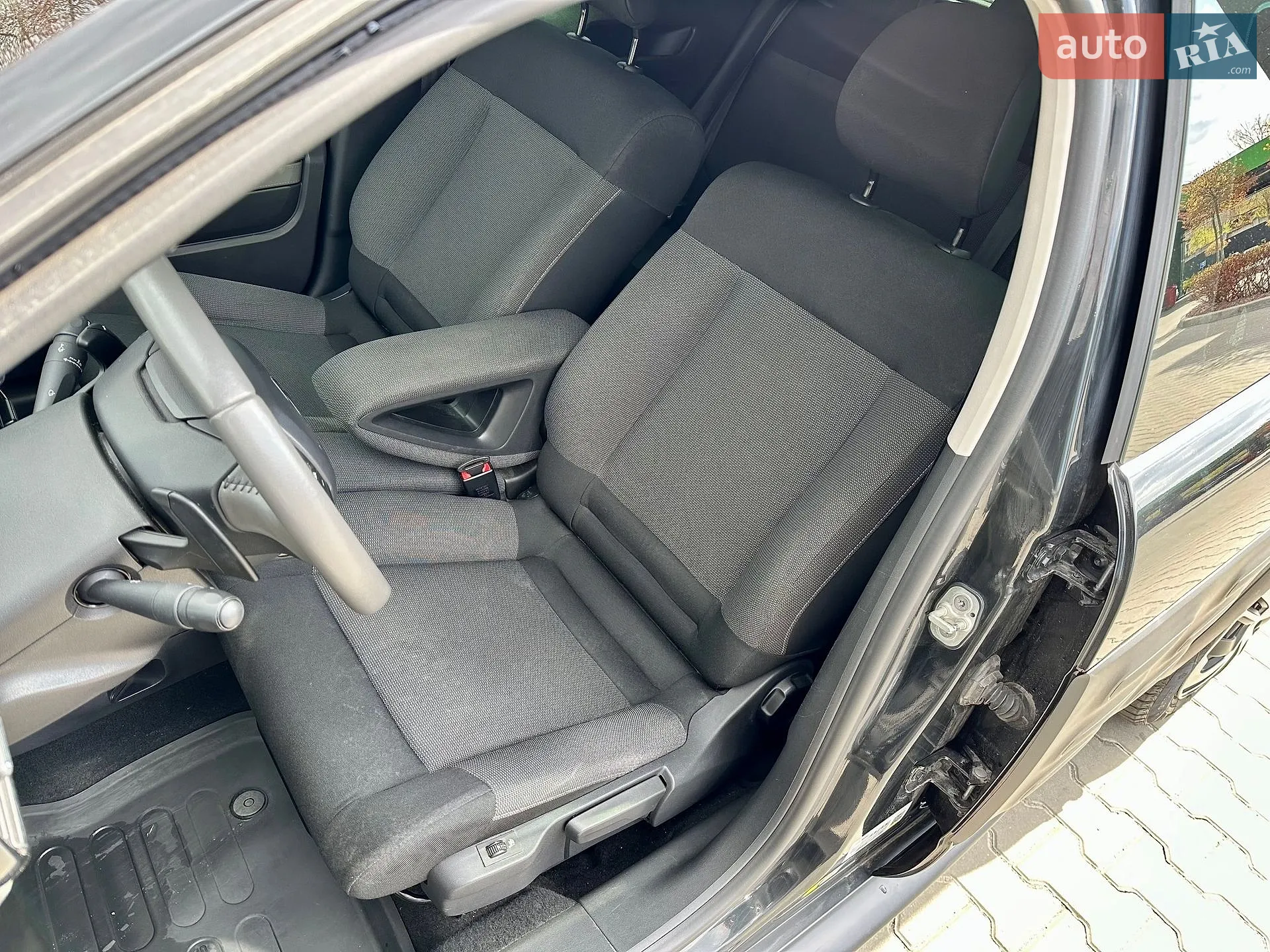 2015 Citroen C4 Cactus - мініатюра 24