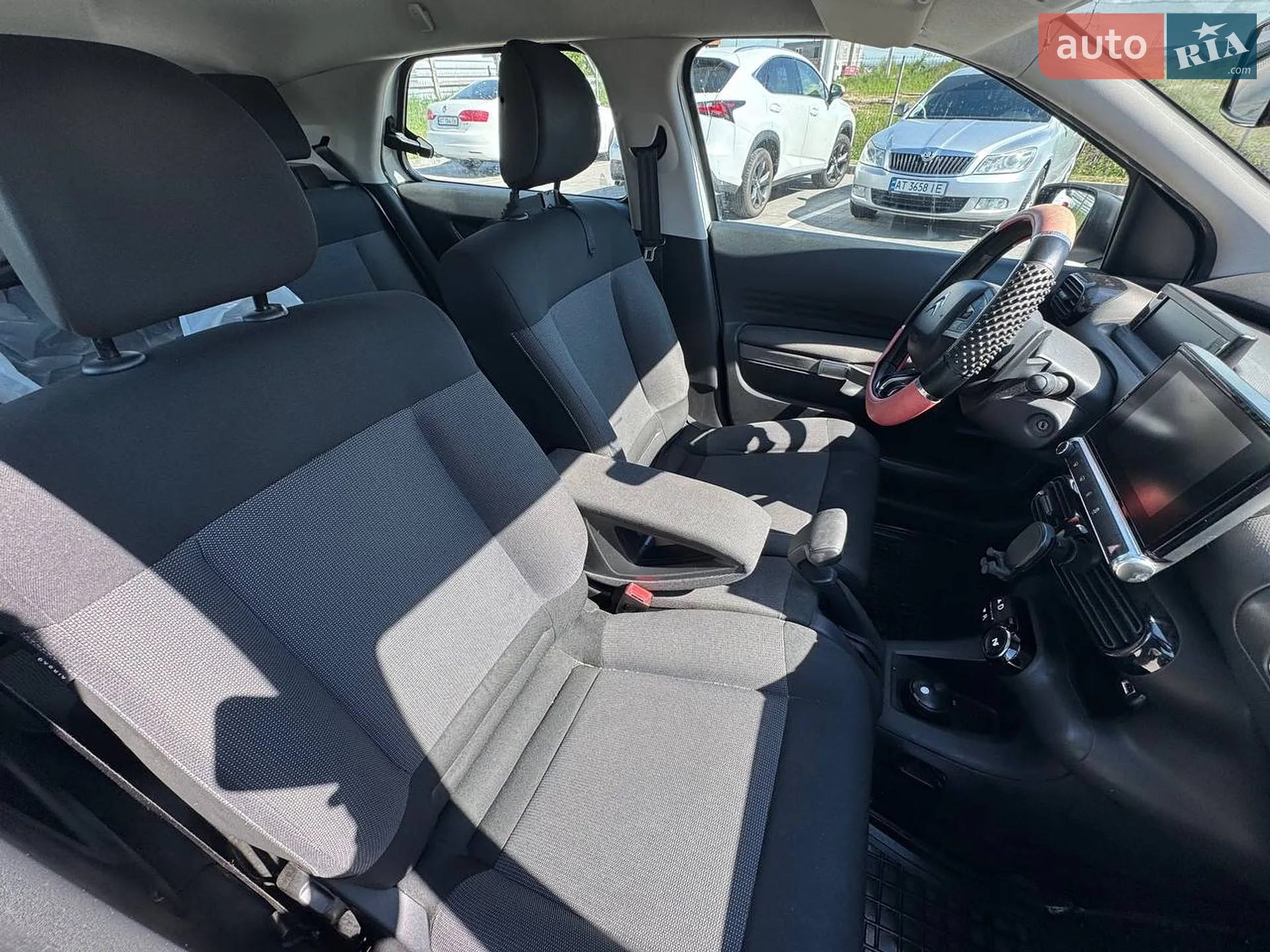 2016 Citroen C4 Cactus - мініатюра 33