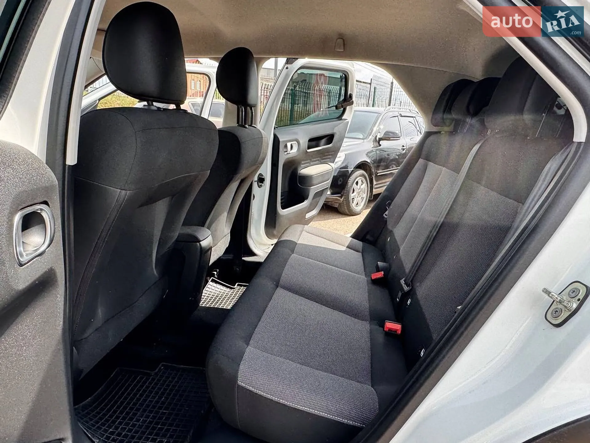 2020 Citroen C4 Cactus - мініатюра 20
