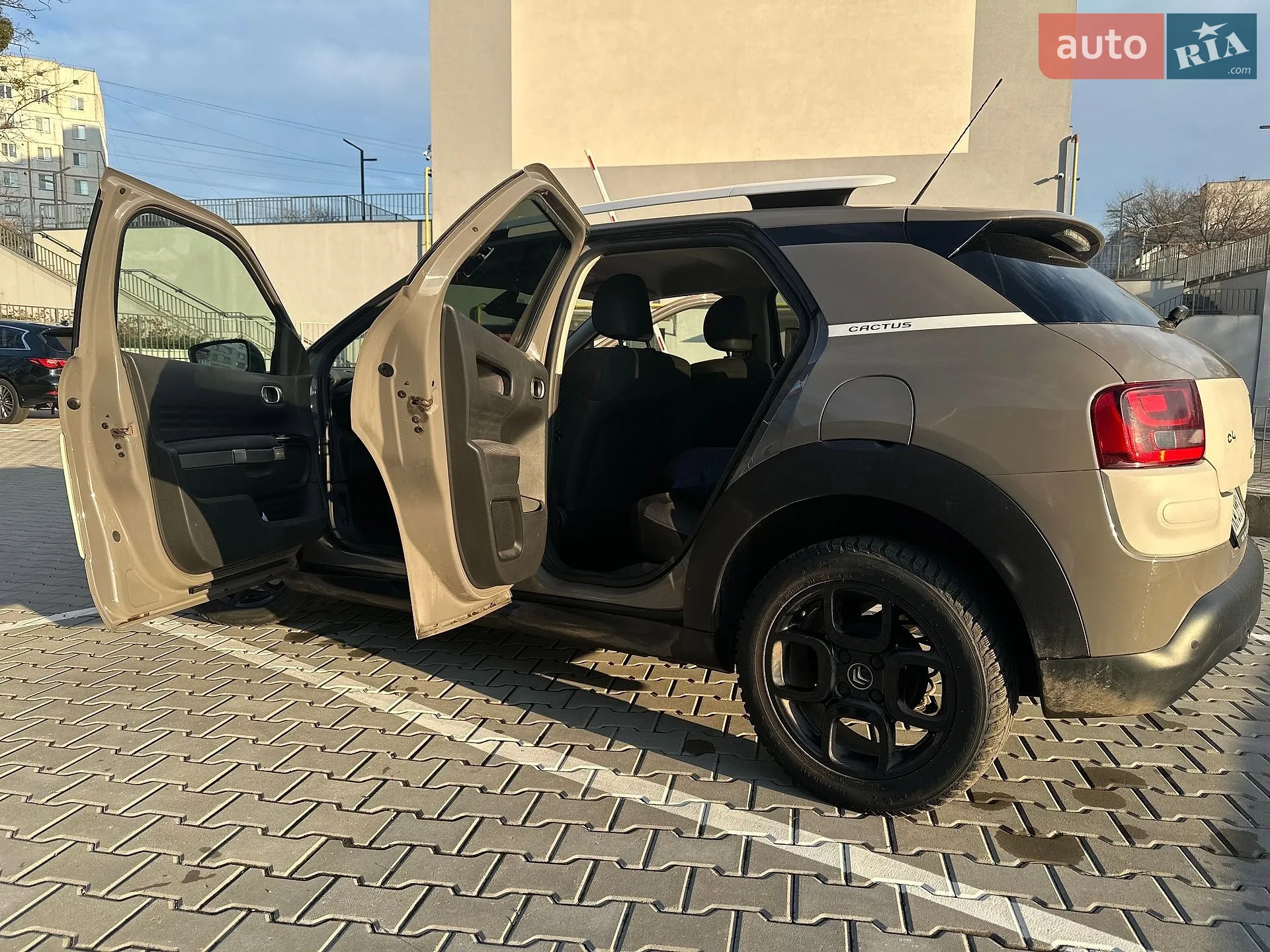 2016 Citroen C4 Cactus - мініатюра 15