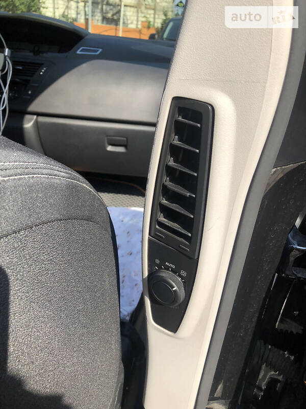 Минивэн Citroen C4 Picasso 2012 в Киеве