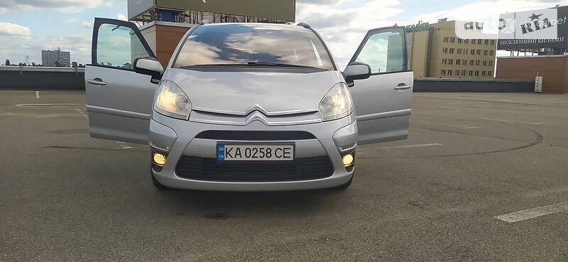 Універсал Citroen C4 Picasso 2011 в Києві