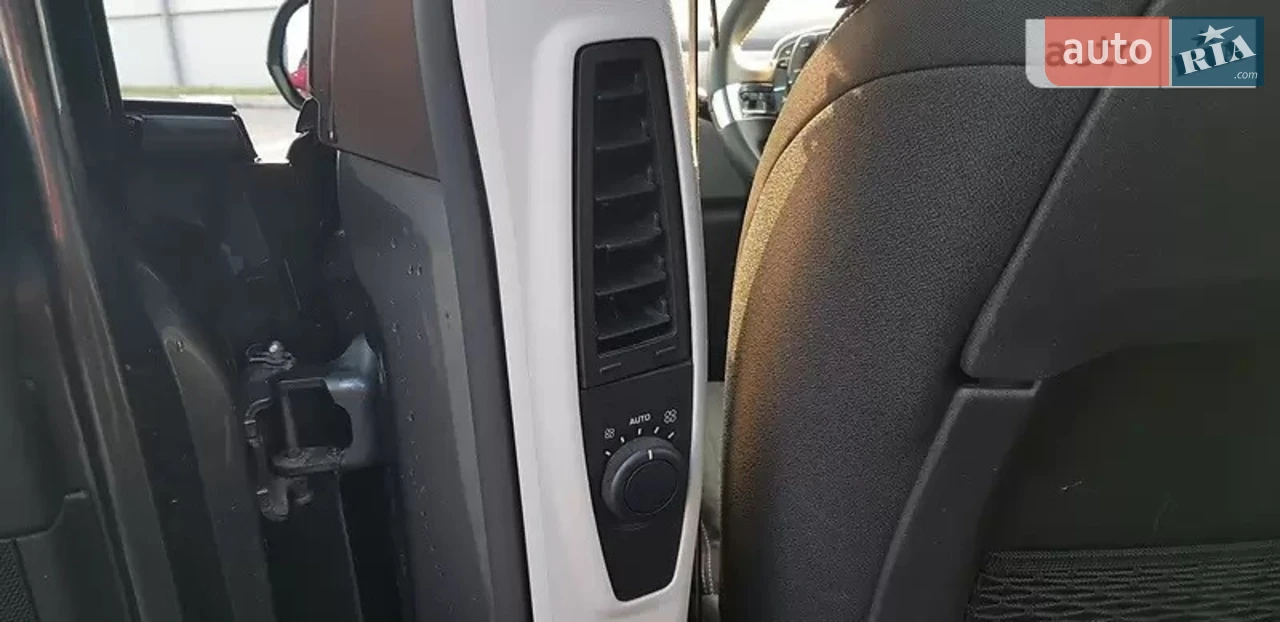 2012 Citroen C4 Picasso - мініатюра 19