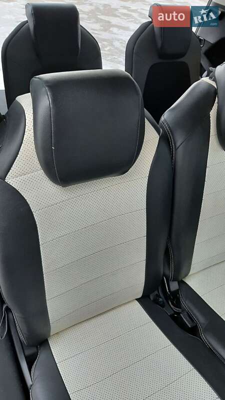 Минивэн Citroen C4 Picasso 2015 в Киеве
