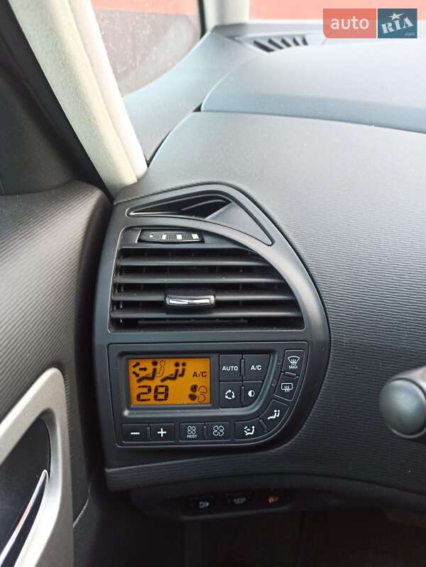 Универсал Citroen C4 Picasso 2012 в Владимирце