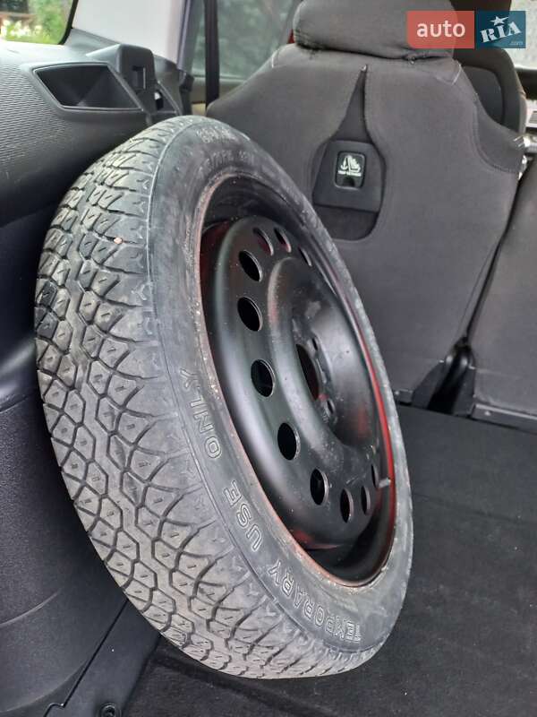 Минивэн Citroen C4 Picasso 2012 в Черновцах