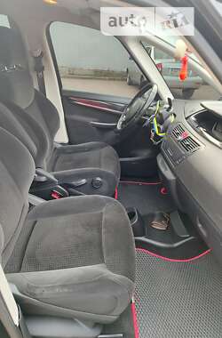 Микровэн Citroen C4 Picasso 2009 в 